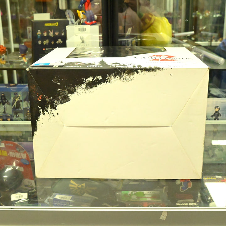 AS NEW! Guild Wars 2 Collectors Edition - PC Game / Figure