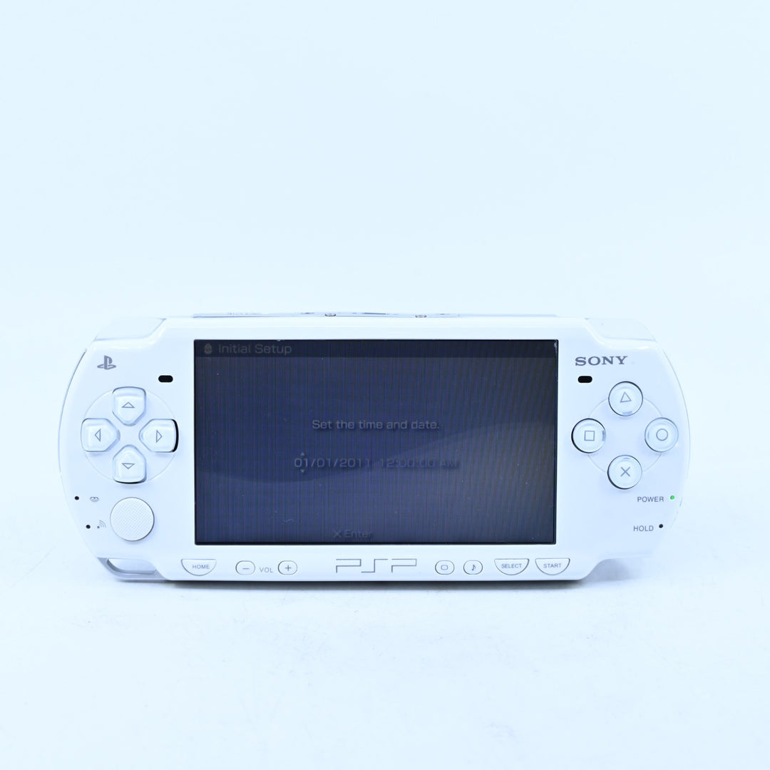 White Reshell &amp; Rebuilt - PSP Console - PSP-2002 - 2000 + NEW BATTERY