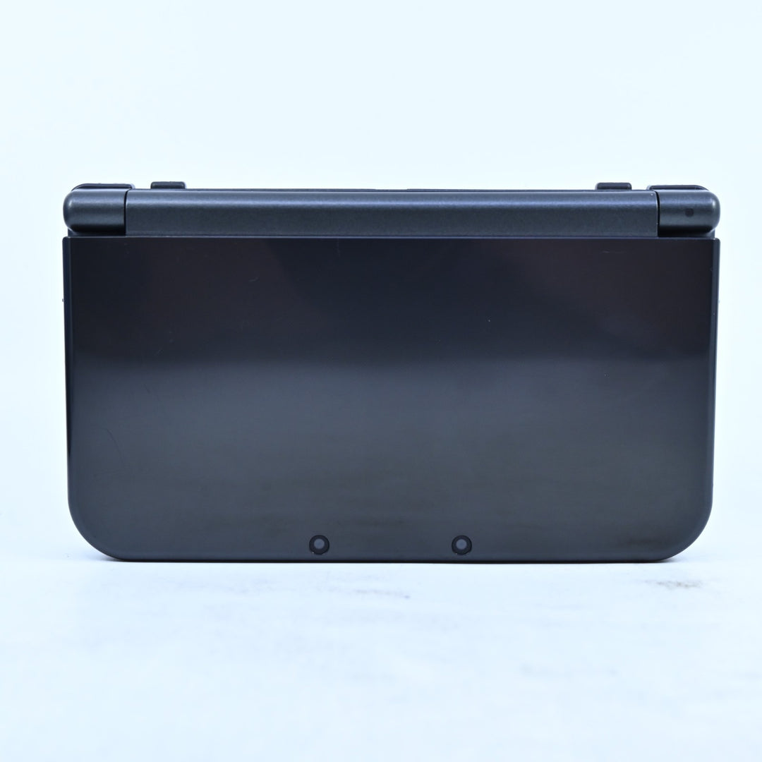 Metallic Black - 'New' Nintendo 3DS Console XL RED-001 - PAL - 4gb card