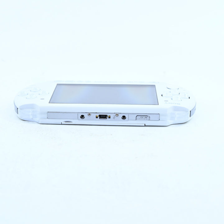 White Rebuilt + IPS Screen - Sony PSP Console - PSP-3000 + NEW BATTERY!
