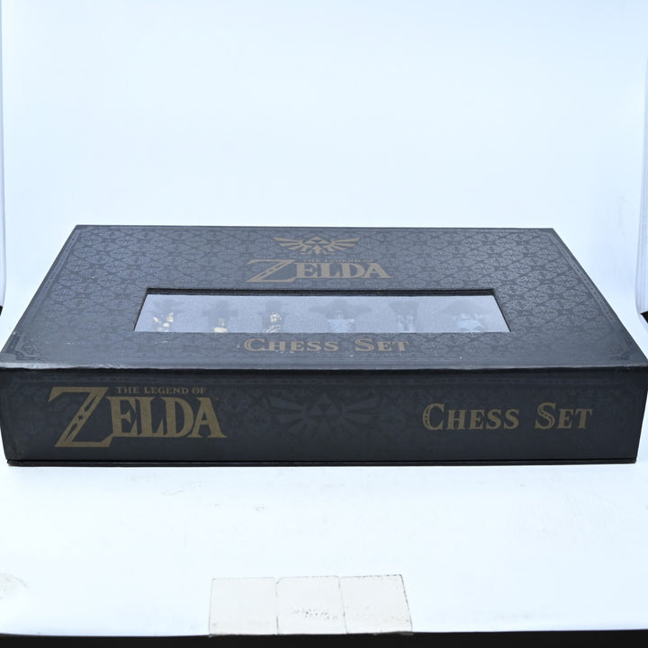 LIKE NEW! The Legend of Zelda Chess Set - USAOPOLY - Board Games / Toy