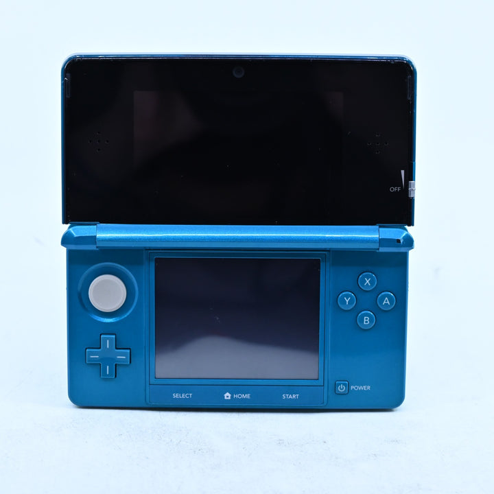 Aqua Blue Nintendo 3DS Console - CTR-001 PAL + 2GB Card - FREE POST!