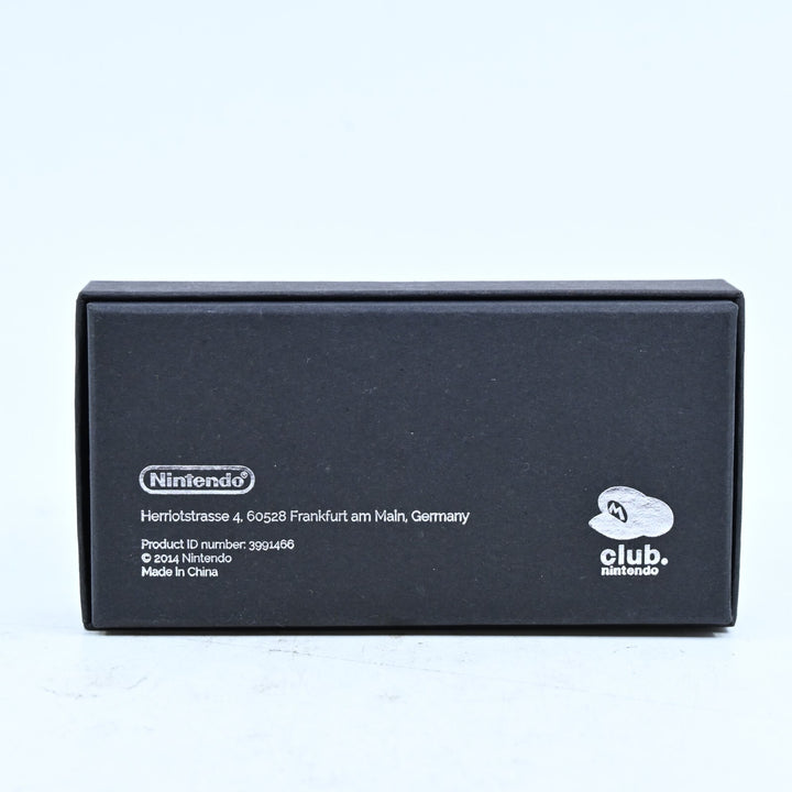 Mario Kart 8 2014 Club Nintendo Enamel Pin / Badge Set - Toy / Game