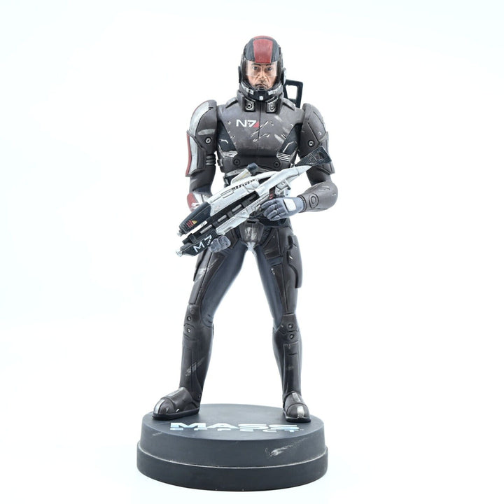 Commander Shepard - Mass Effect - Limited Edition Polyresin Statue No.900/2500