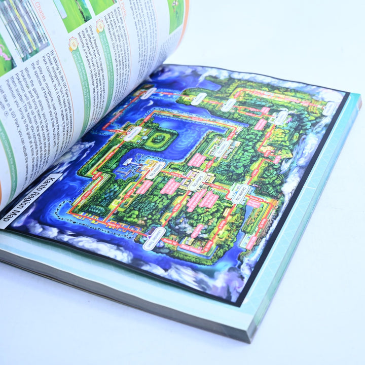 Pokemon Let’s Go Pikachu & Eevee - Official Trainer's Strategy Guide & Pokedex