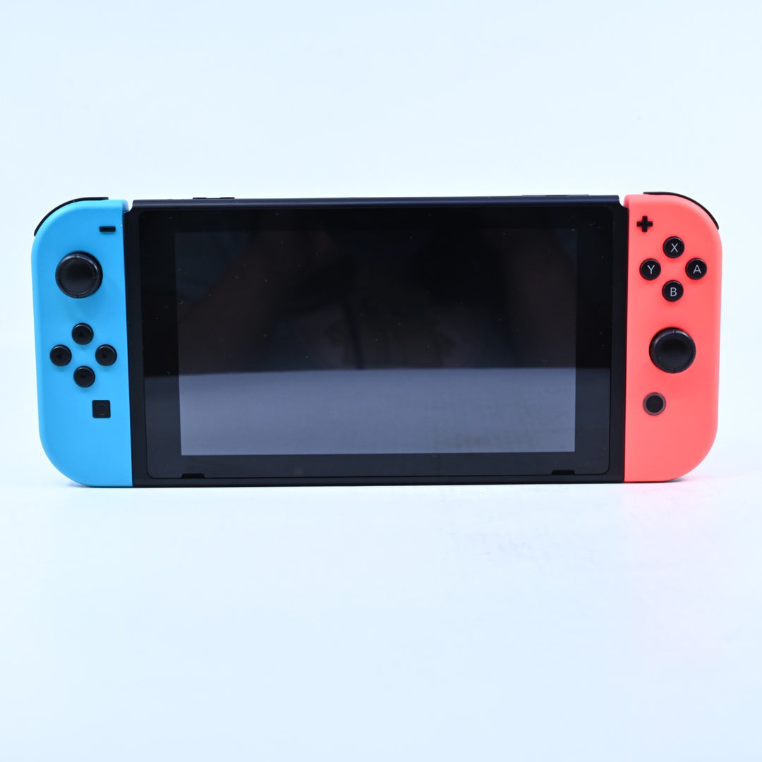 Blue / Red XKW70014512 - Nintendo Switch Boxed Console - PAL - FREE POST!