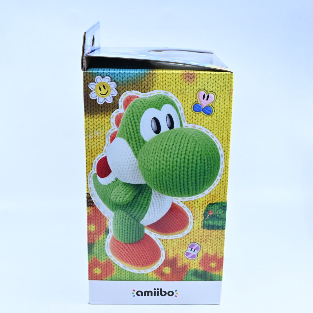 Mega Yarn Yoshi Amiibo - Yoshi's Wooly World - Plush Toy