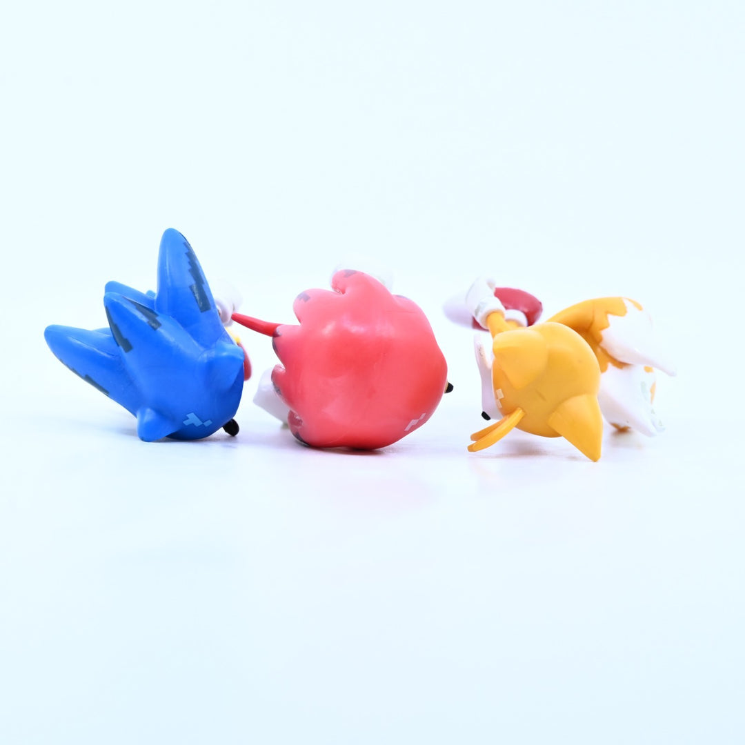 Pixelated Classic Sonic Knuckles & Tails - Tomy 3-Pack - Figures