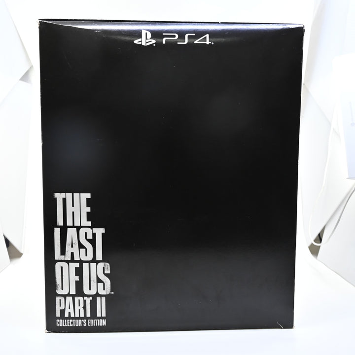 Last of Us Part II - Collector's Edition Ellie Statue - Figure + Box + Firefly