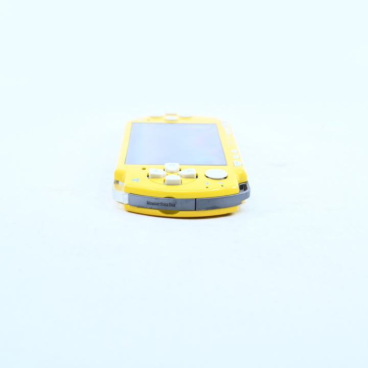 The Simpsons Edition - Yellow Sony PSP Console - PSP-2002 - 2000 + NEW BATTERY