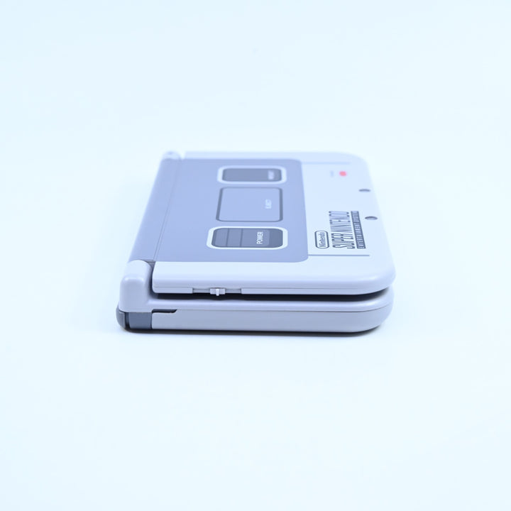 Super Nintendo Entertainment System Editon - 'New' Nintendo 3DS XL Boxed Console