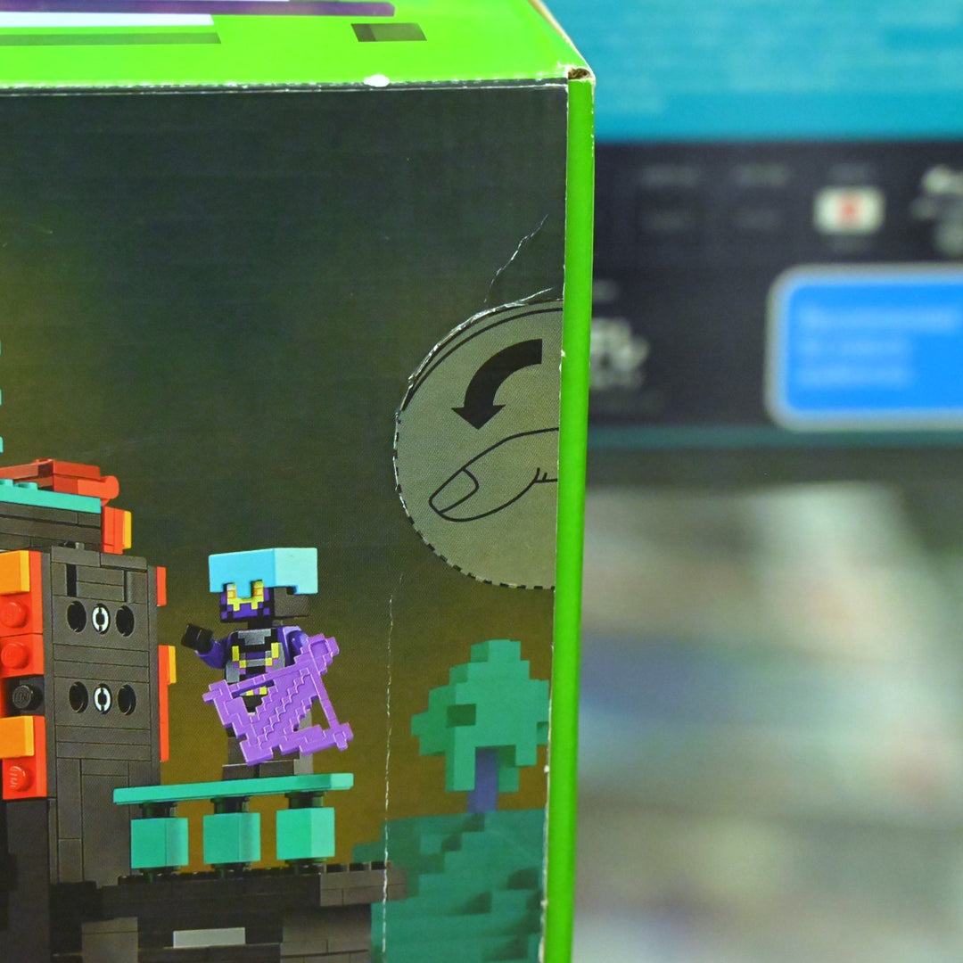 SEALED! LEGO 21279 Minecraft - The Enderman Tower - Toy