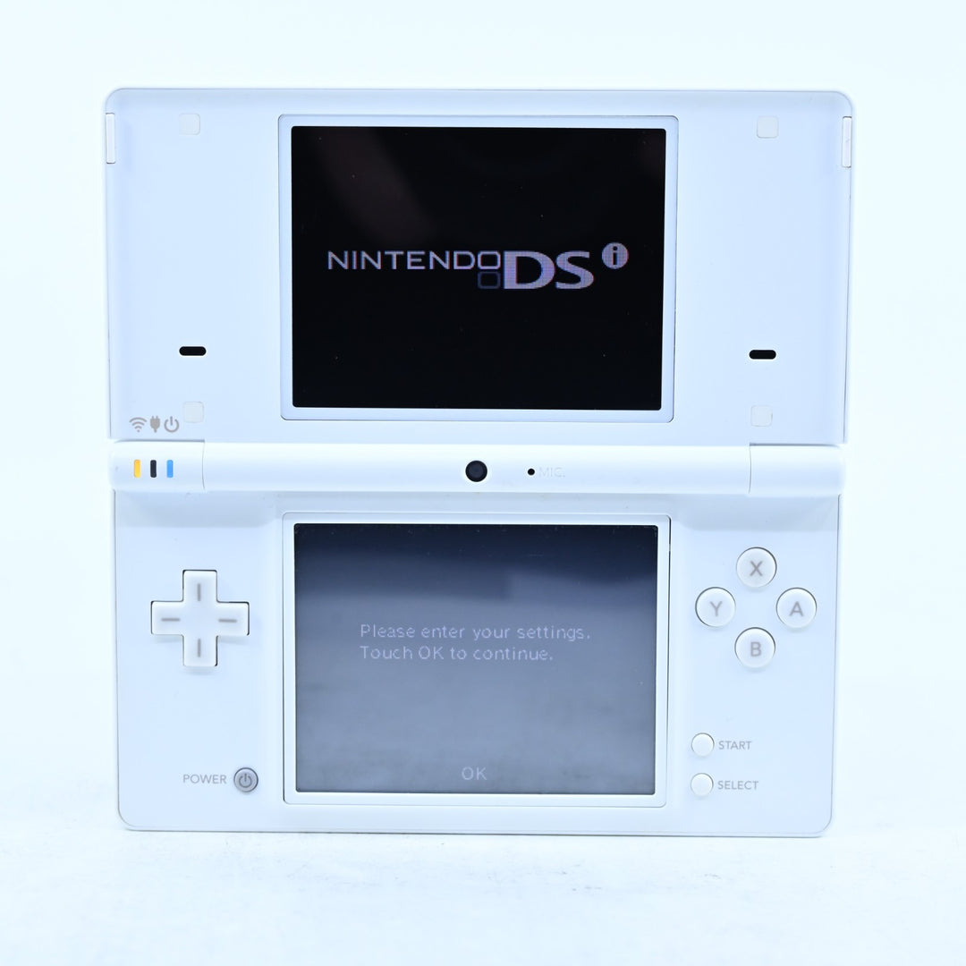 White - Nintendo DSi Console - TWL-001 - Includes 2GB SD - FREE POST!