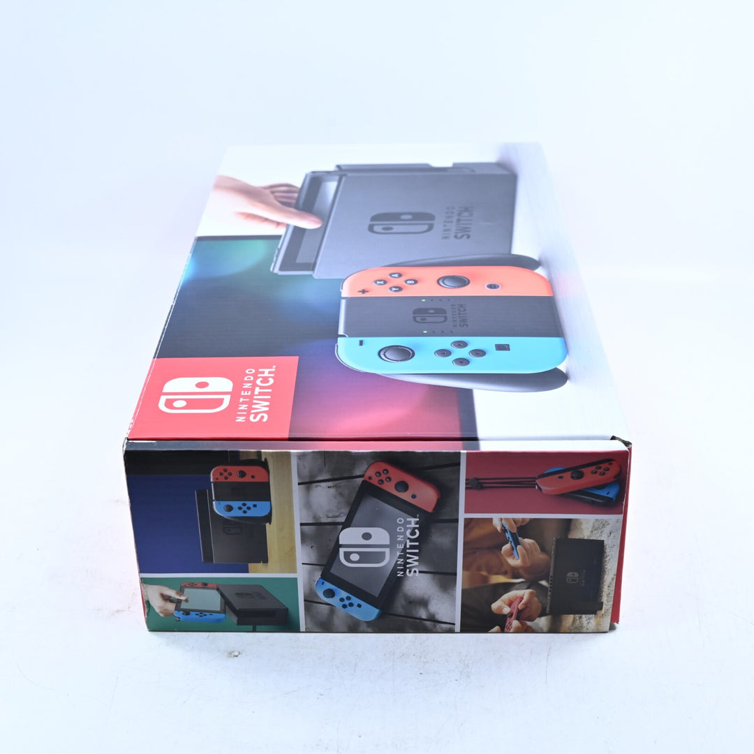 Blue / Red XKW700311 - Nintendo Switch Boxed Console - PAL - FREE POST!