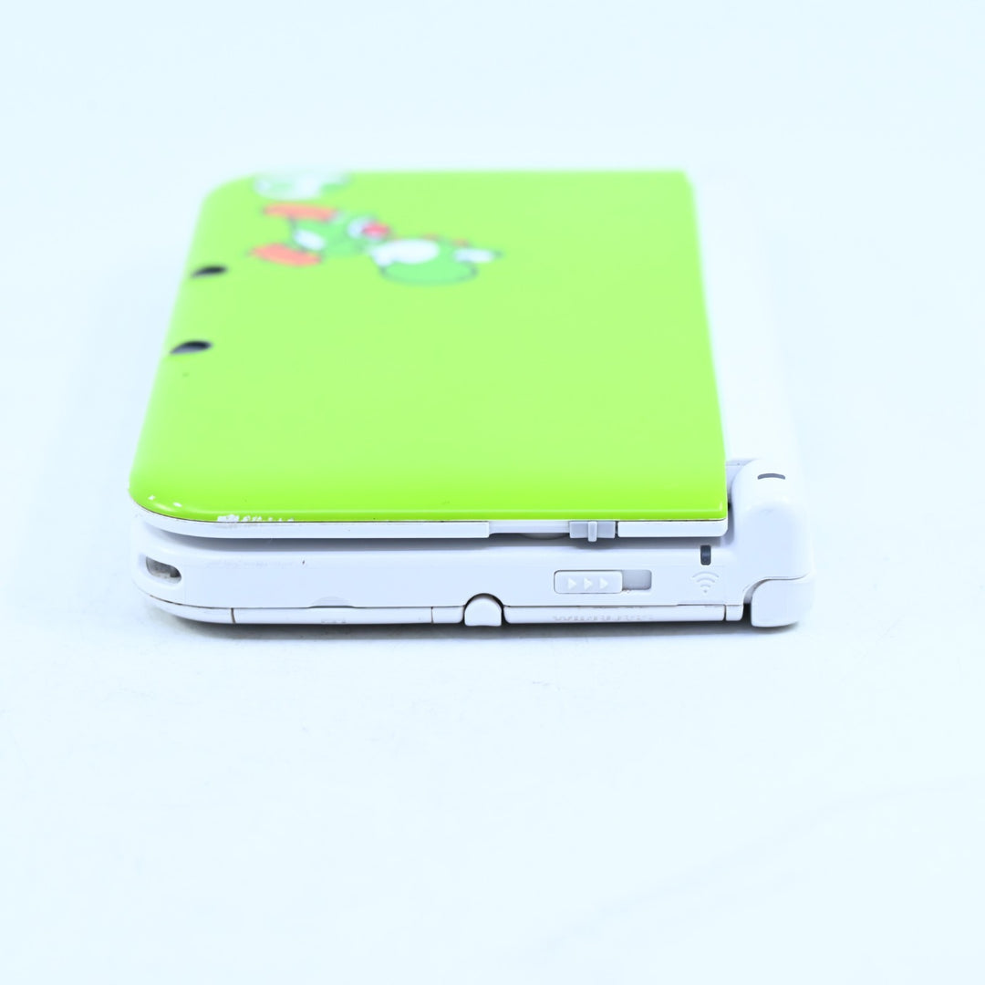 Yoshi Special Edition - Nintendo 3DS Console XL - SPR-001(EUR) - PAL