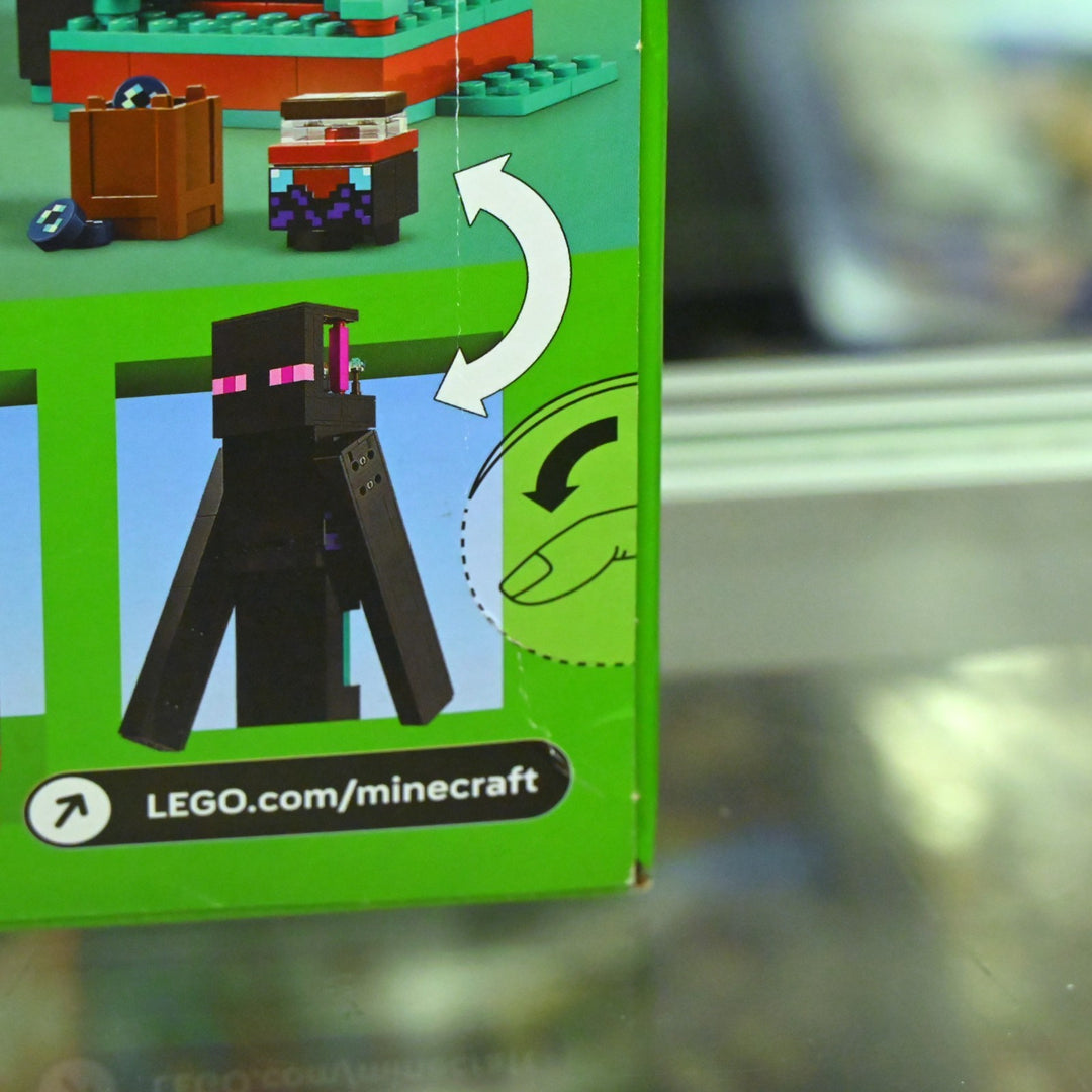 SEALED! LEGO 21279 Minecraft - The Enderman Tower - Toy