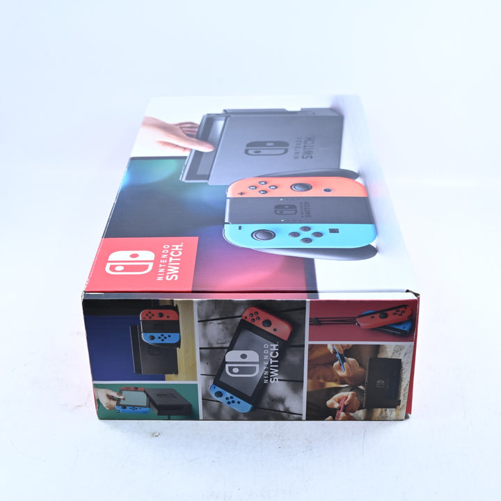 Blue / Red XKW700311 - Nintendo Switch Boxed Console - PAL - FREE POST!