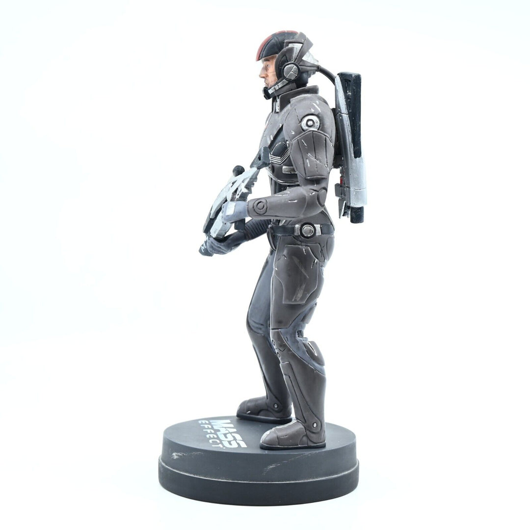 Commander Shepard - Mass Effect - Limited Edition Polyresin Statue No.900/2500