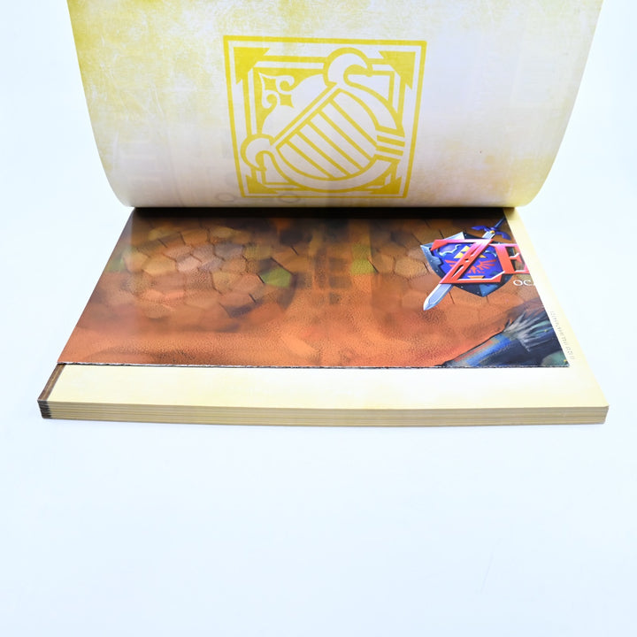 The Legend of Zelda: Ocarina of Time 3D - Includes Poster - Game Guide by Prima