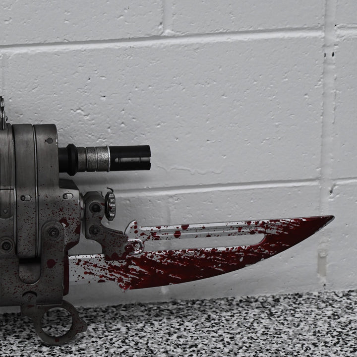 Retro Lancer Replica - Gears of War 3 - 1:1 Scale - Video Game Collectable / Toy
