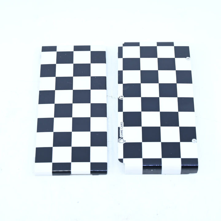 New Nintendo 3DS Accessory Cover Plate - #005 Black & White Checkerboard