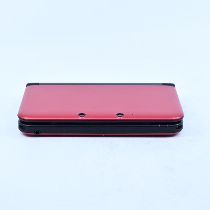 Red / Black Nintendo 3DS Console XL - SPR-001(EUR) + 4GB SD Card - PAL FREE POST
