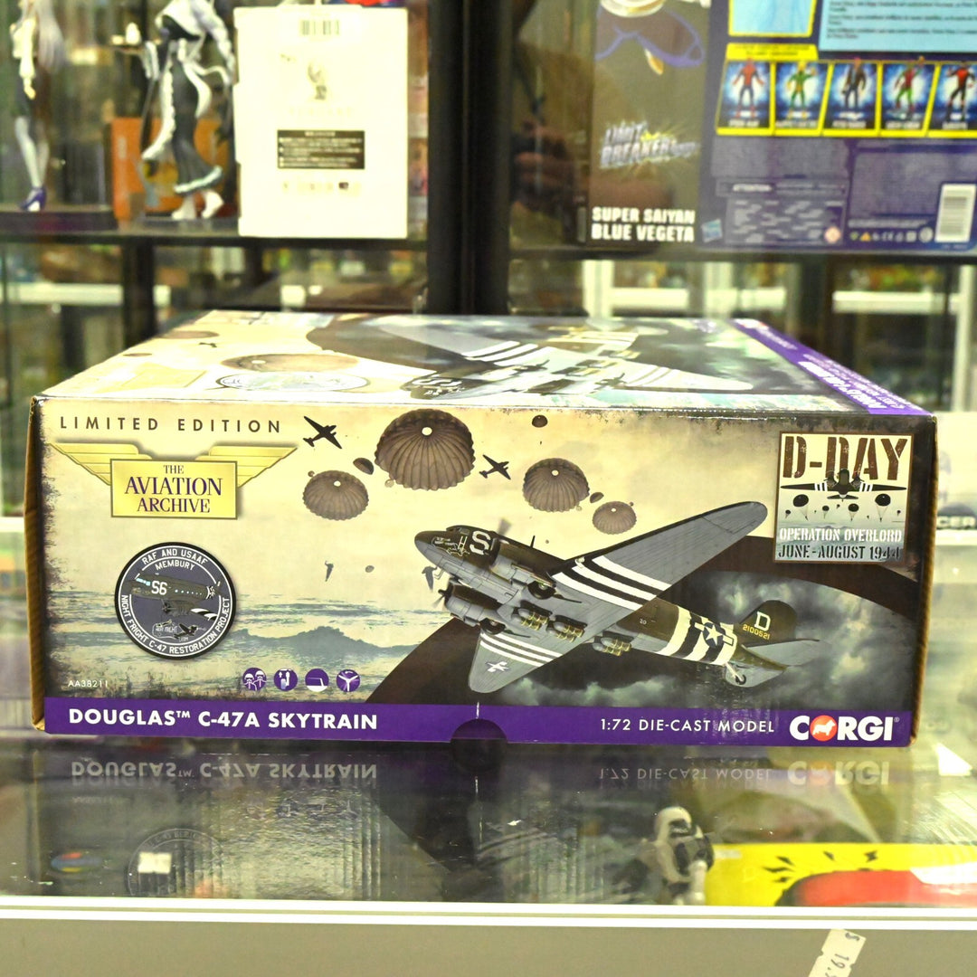 Corgi Aviation 1:72 Douglas C-47A Skytrain 'Night Fright' AA38211 - Plane