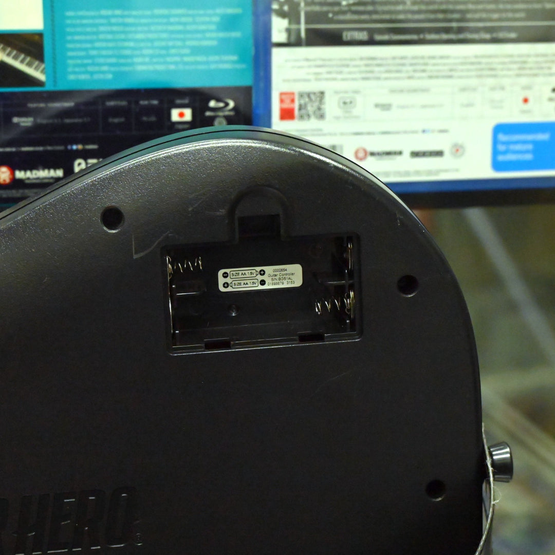 Guitar Hero Live - Wireless Guitar + Dongle - Xbox One Accessory - PAL