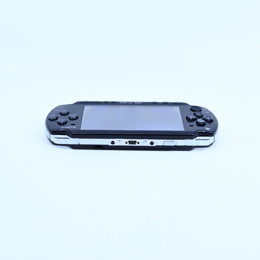 Piano Black - Sony PSP Boxed Console - PSP-2002 - 2000 + NEW BATTERY!