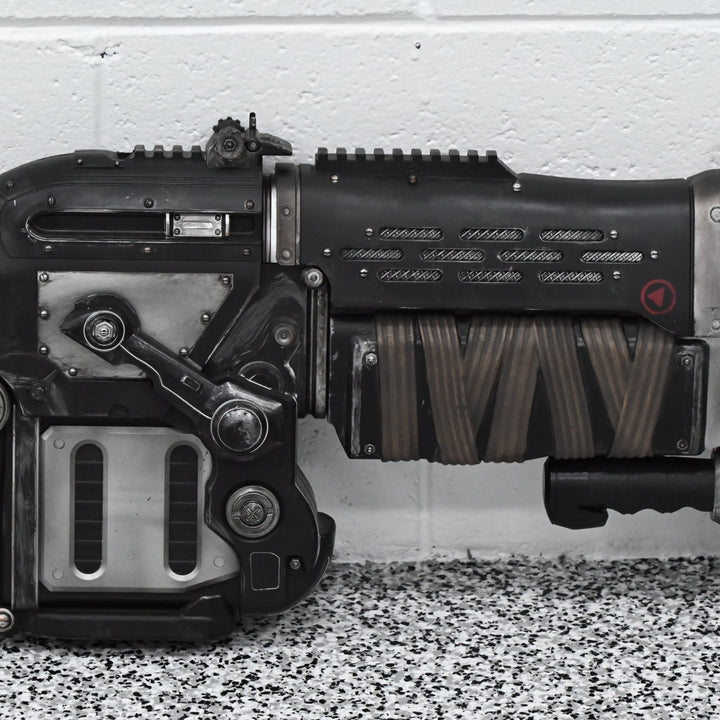 Retro Lancer Replica - Gears of War 3 - 1:1 Scale - Video Game Collectable / Toy