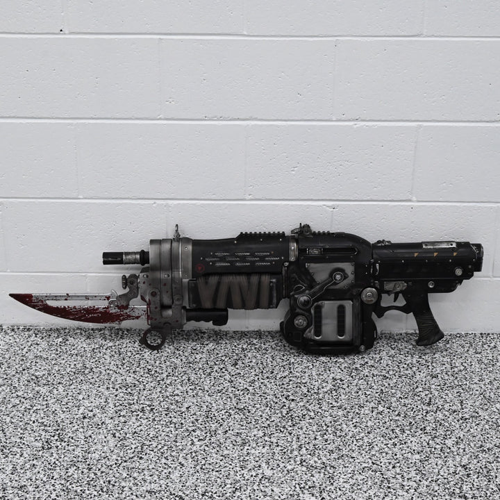 Retro Lancer Replica - Gears of War 3 - 1:1 Scale - Video Game Collectable / Toy