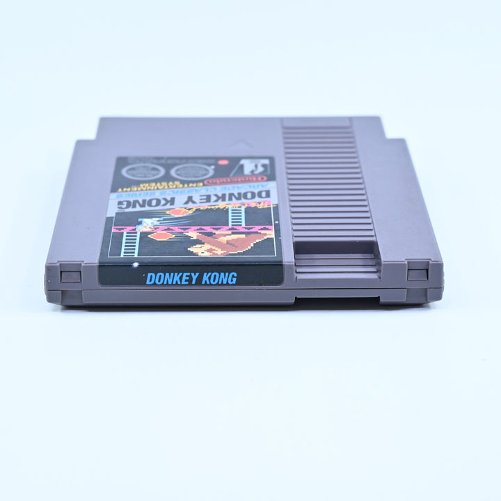 The Original Donkey Kong Arcade Classics Nintendo Entertainment System NES Game
