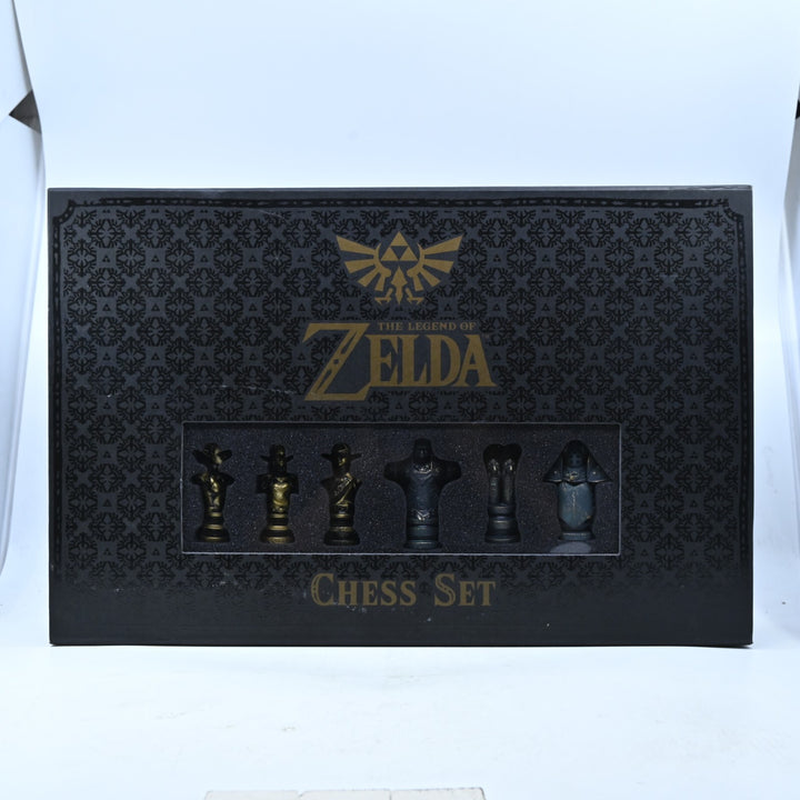 LIKE NEW! The Legend of Zelda Chess Set - USAOPOLY - Board Games / Toy