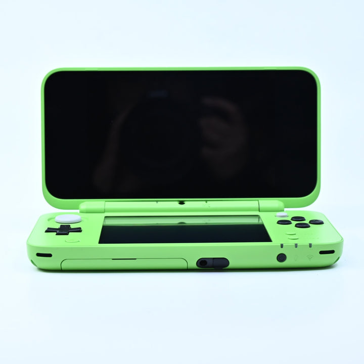 UNUSED! Minecraft Creeper Edition - New Nintendo 2DS XL Boxed Console - AUS PAL