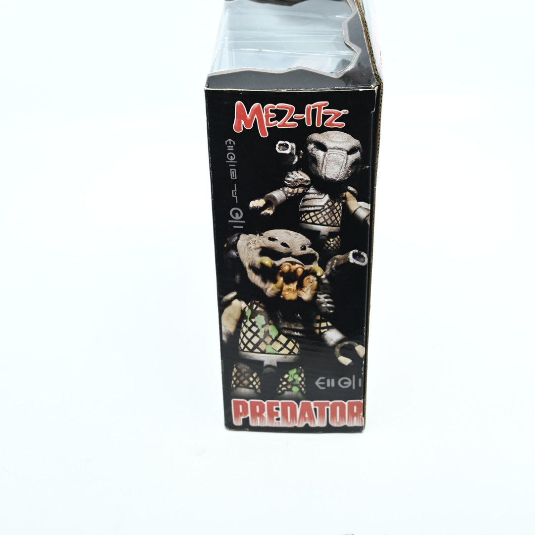 SEALED! Mezco Mez-Itz - Predator 3 Pack Mini Figures - 2003 - No. 80160 Toy