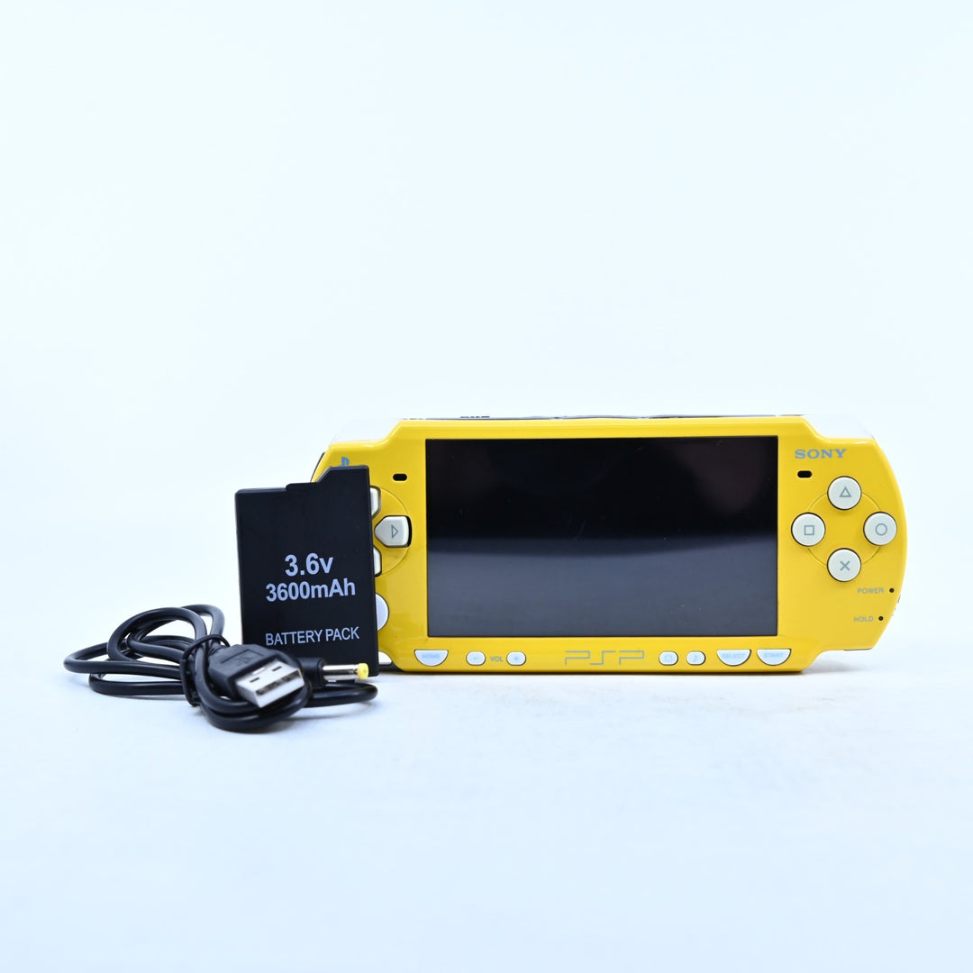 The Simpsons Edition - Yellow Sony PSP Console - PSP-2002 - 2000 + NEW BATTERY