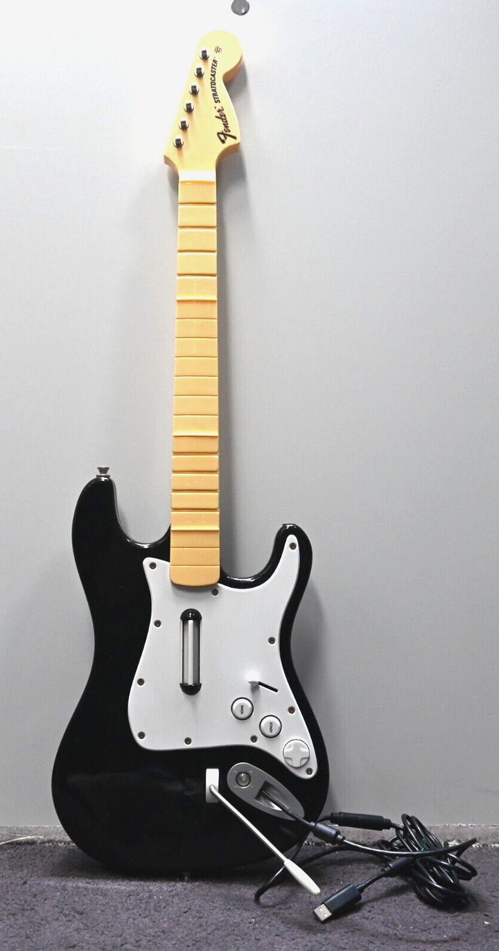 Guitar Hero Fender Stratocaster Harmonix Wired Guitar - Xbox 360 Accessory