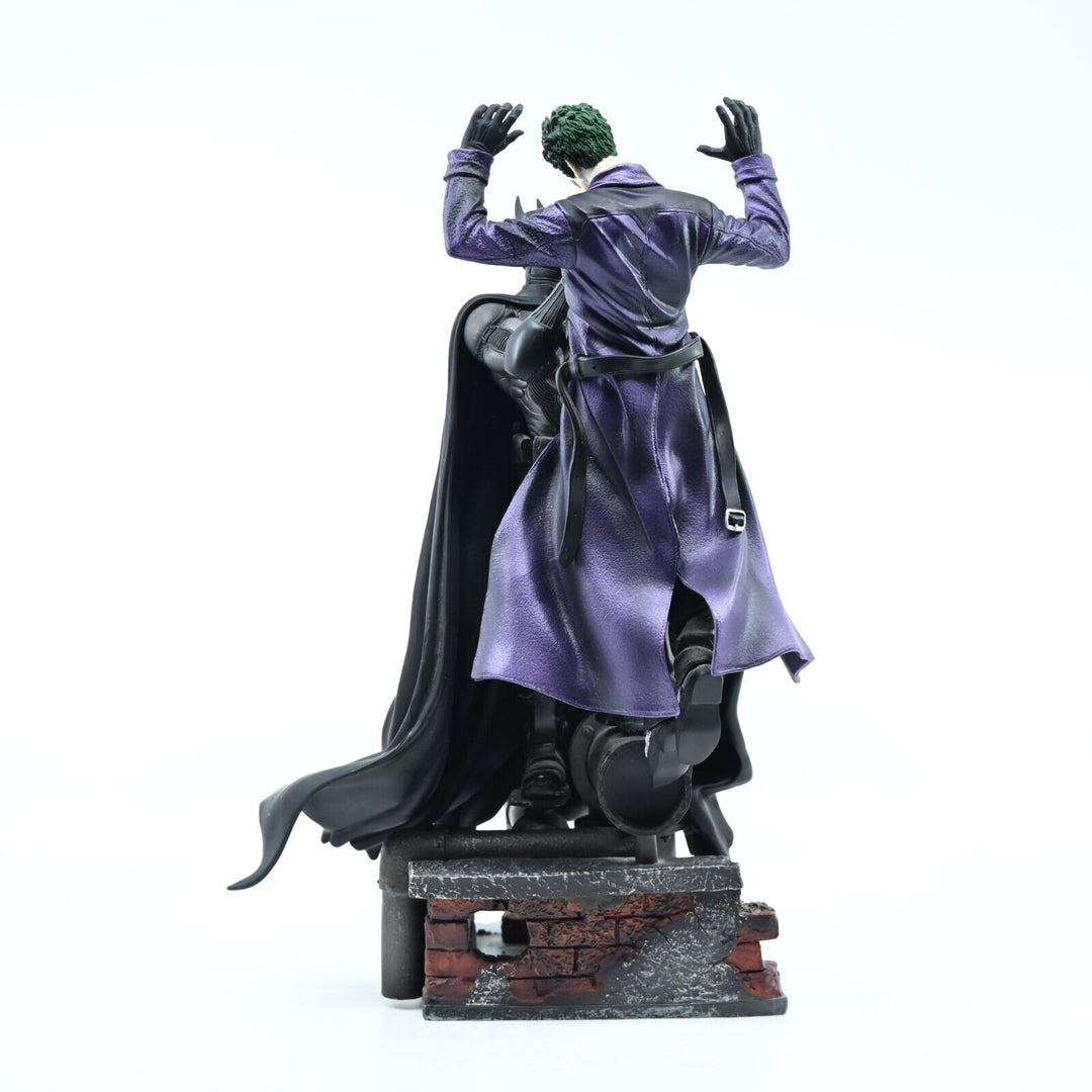 Batman vs Joker - Batman: Arkham Origins - Pure Arts - 2013 - Model