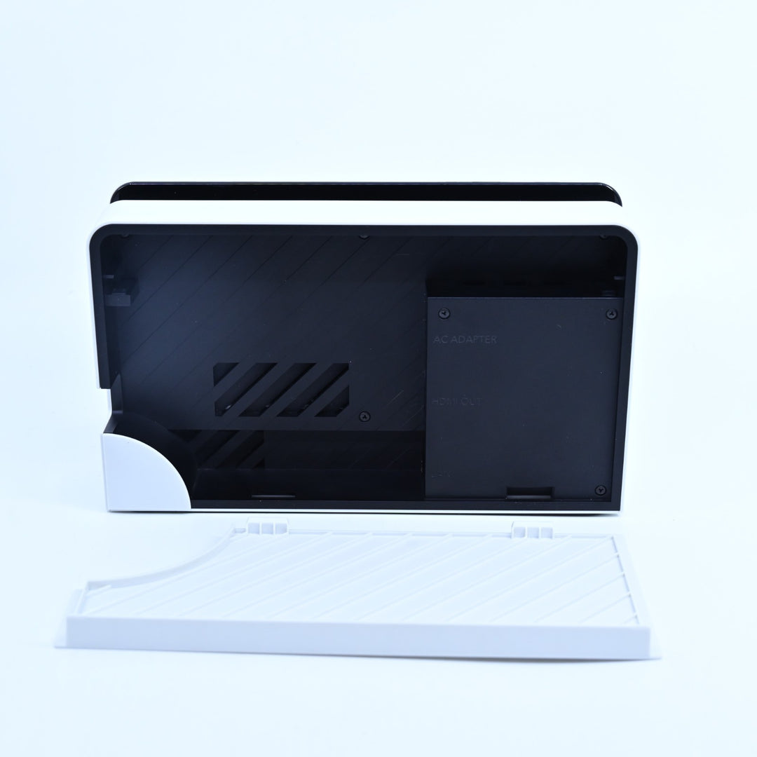 White - Nintendo Switch OLED Boxed Console - PAL - FREE POST!