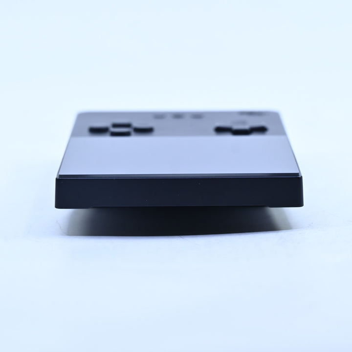 Black Analogue Pocket with Analogue Dock + Controller - Analogue Console