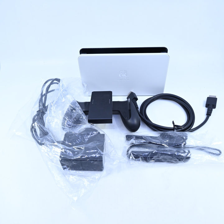 White - Nintendo Switch OLED Boxed Console - HEG-001 - FREE POST!