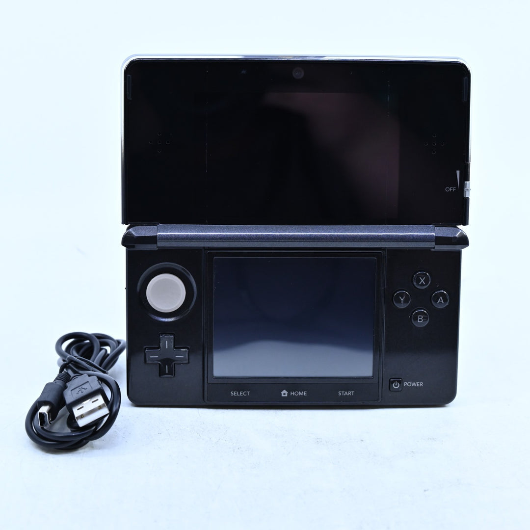 Black Nintendo 3DS Console - CTR-001 PAL + 2GB Card - FREE POST!