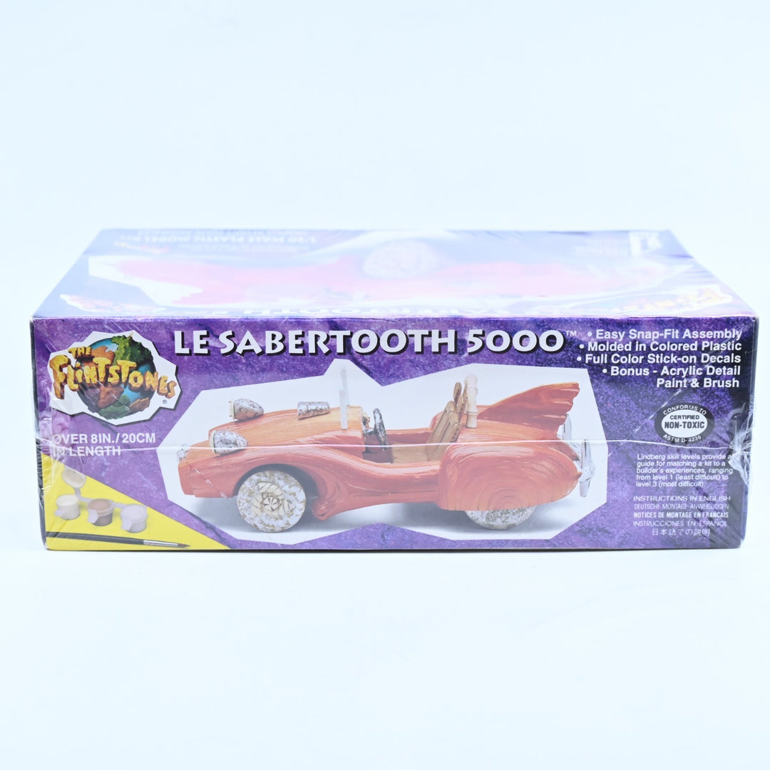 Le Sabertooth 5000 - The Flintstones - 1/20 Scale Plastic Model Kit - Model Car