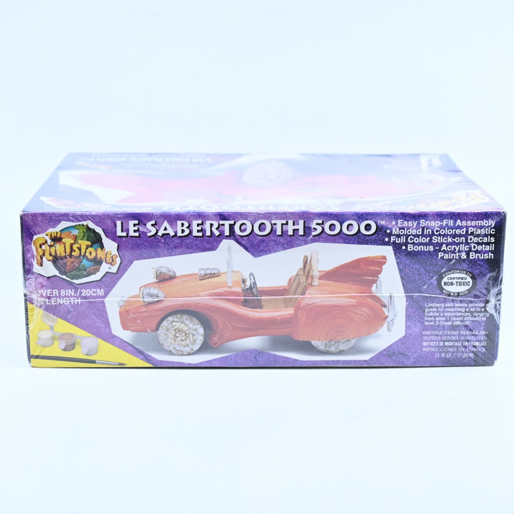 Le Sabertooth 5000 - The Flintstones - 1/20 Scale Plastic Model Kit - Model Car