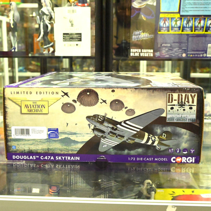 Corgi Aviation 1:72 Douglas C-47A Skytrain 'Night Fright' AA38211 - Plane