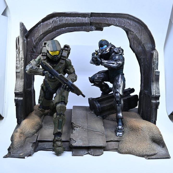 Halo 5 Guardians Limited Collector's Edition Statue - Xbox One Collectable
