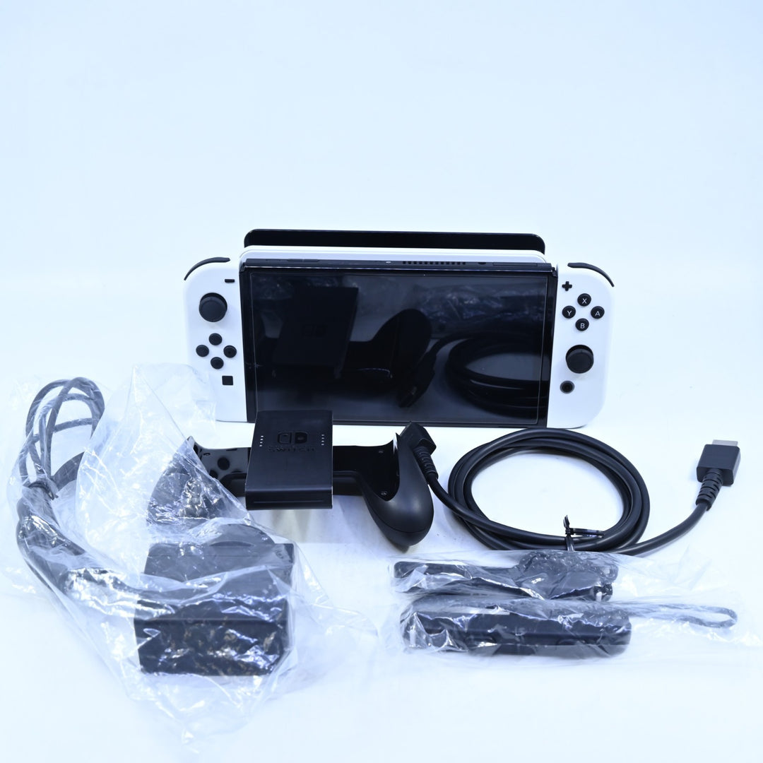 White - Nintendo Switch OLED Boxed Console - HEG-001 - FREE POST!