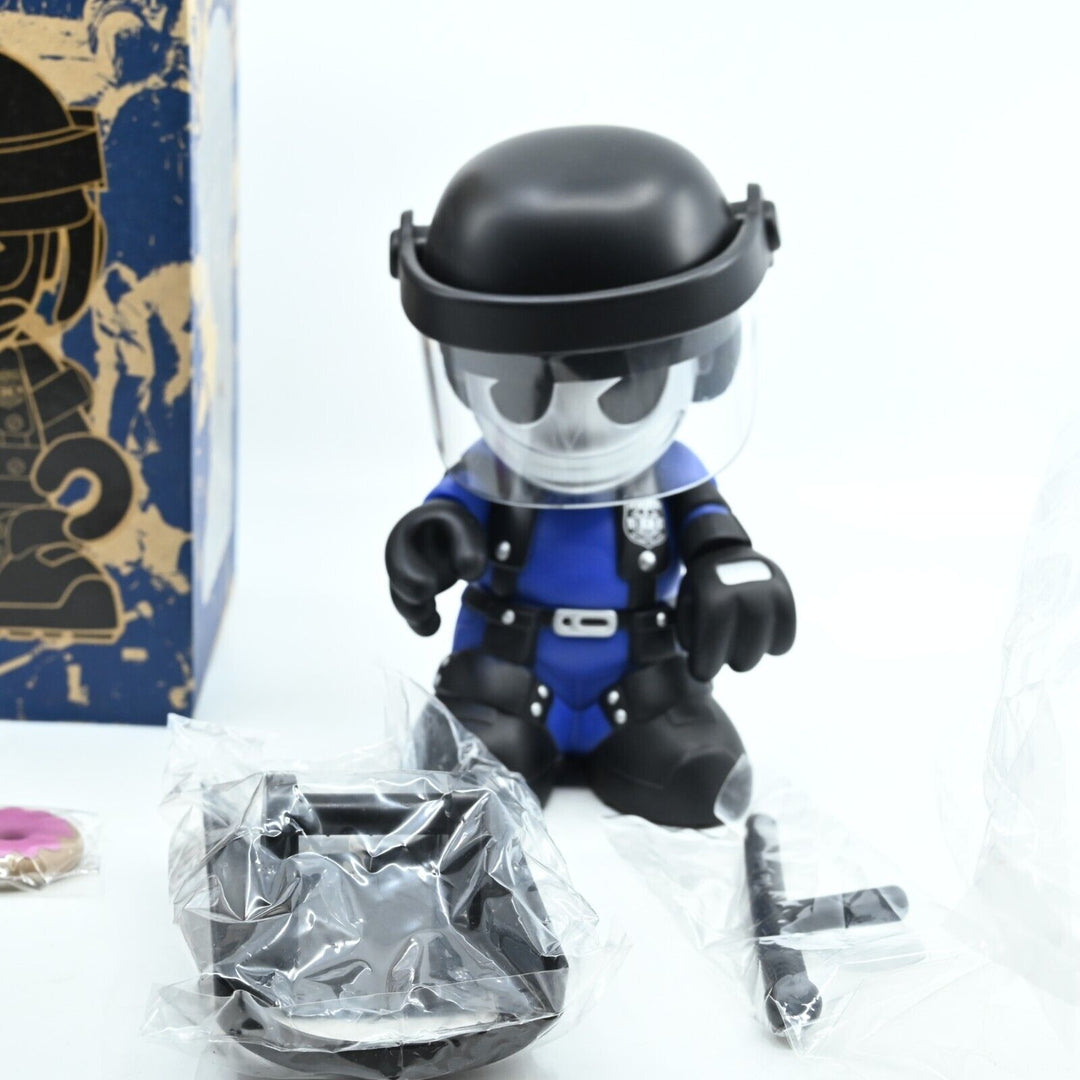 AS NEW! Kidrobot kidriot 19 (police officer) - vinyl figure in Box! 8 inch Toy
