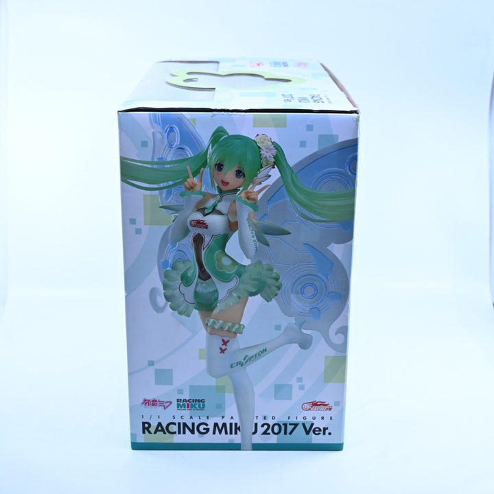 Racing Miku 2017 Ver. - Good Smile Racing GT Project 1/1 Scale - Anime Figure