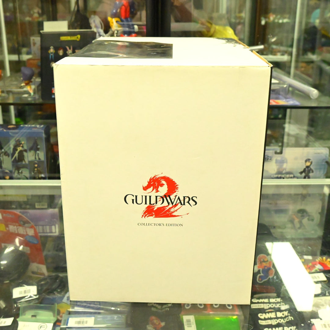 AS NEW! Guild Wars 2 Collectors Edition - PC Game / Figure